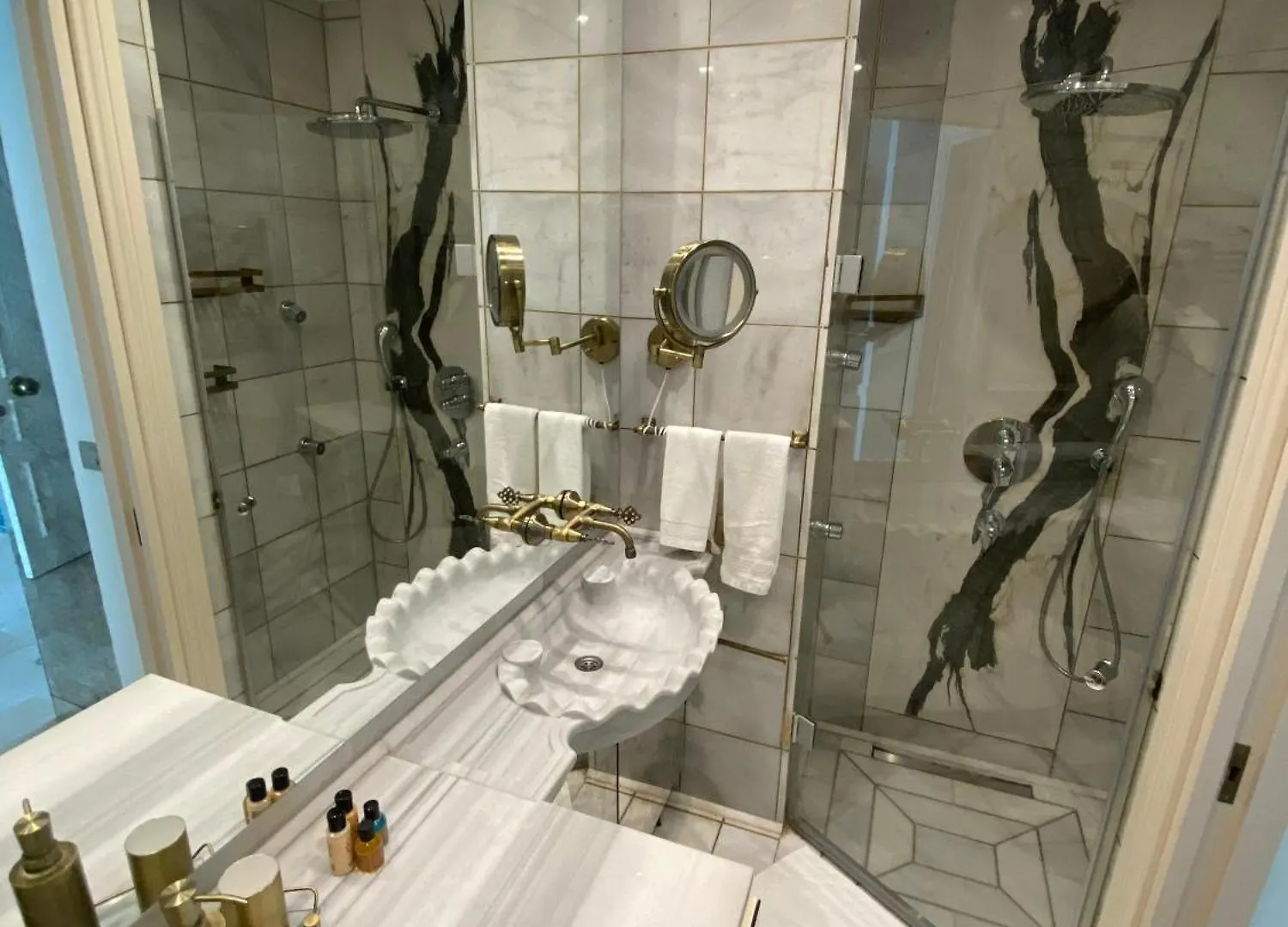 Ab Residences -Cihangir Luxury Antique Apartment Istanbul Turkey